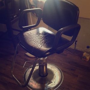 Barber chair